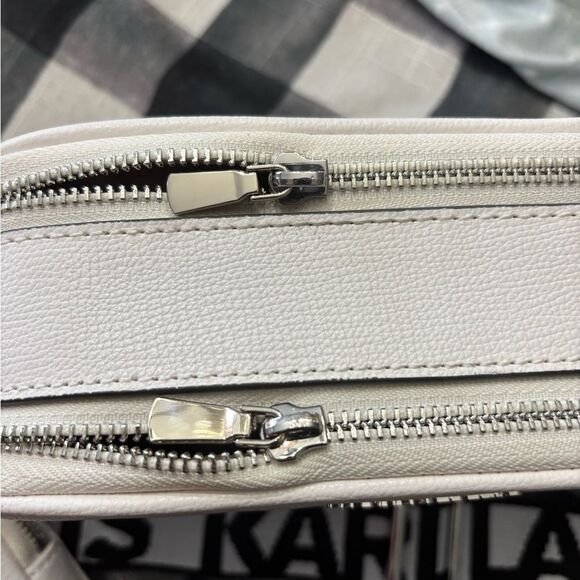 Karl Lagerfeld Paris Maybelle Camera Crossbody Bag White Black and Chrome New - Picture 6 of 7